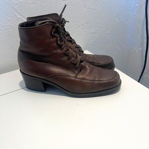 enzo Angiolini lace up boots